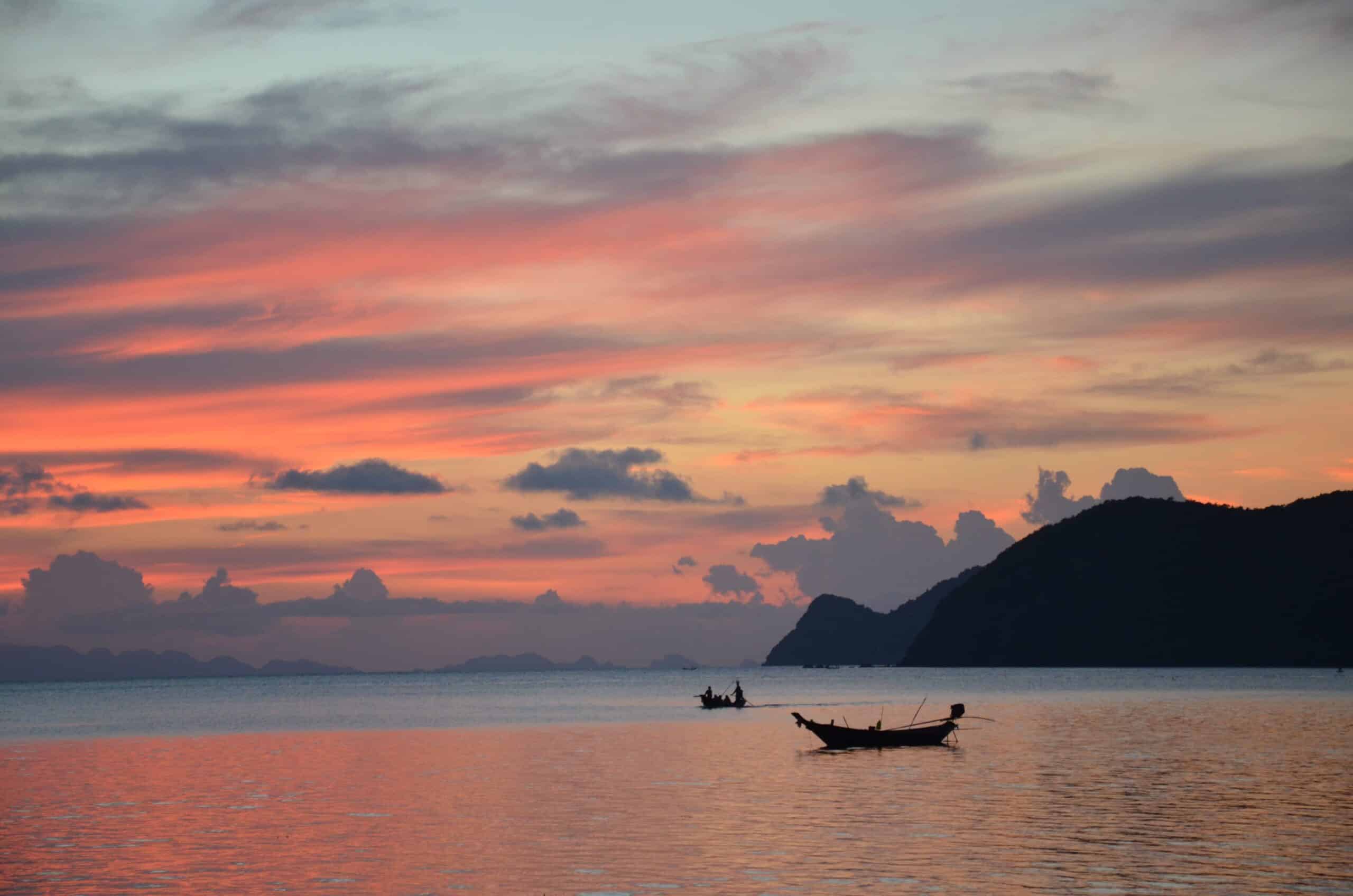 sunset Thailand introduces new FIVE-YEAR digital nomad visa Jack Davidson battleface.com