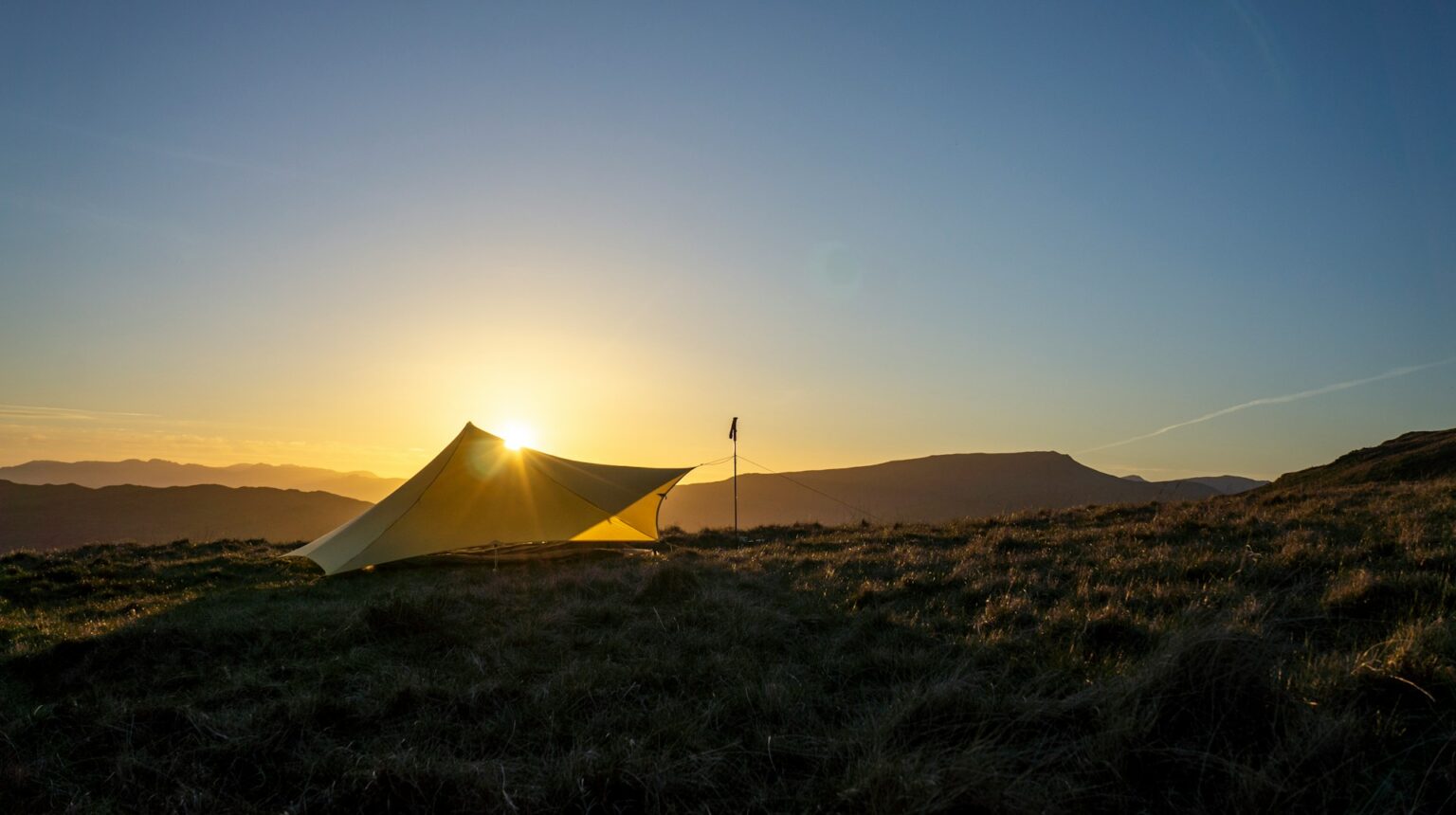 sunrise Tips for wild camping in the UK and Ireland Laura Wallwork battleface.com